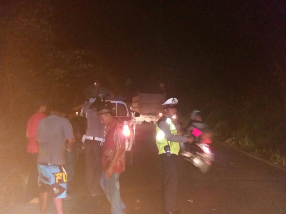 Menyalib Mobil, Amron Tewas di Tempat   