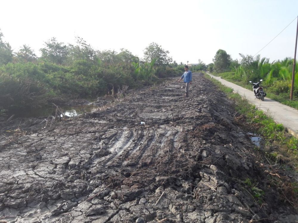 Tanggul Di Kelurahan Sungai Nibung Di Duga Asal Jadi 