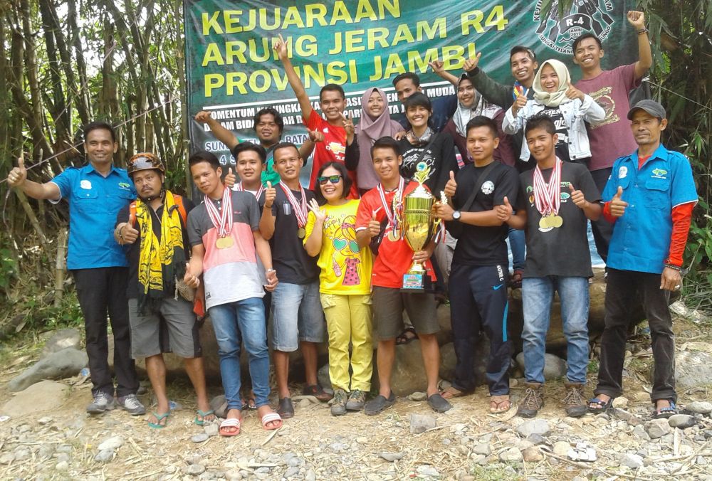 Merangin Juara Umum Kejurda Arung Jeram