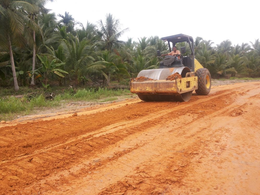 Pembangunan Jalan Di Parit 7 Desa Tungkal 1 Asal Jadi
