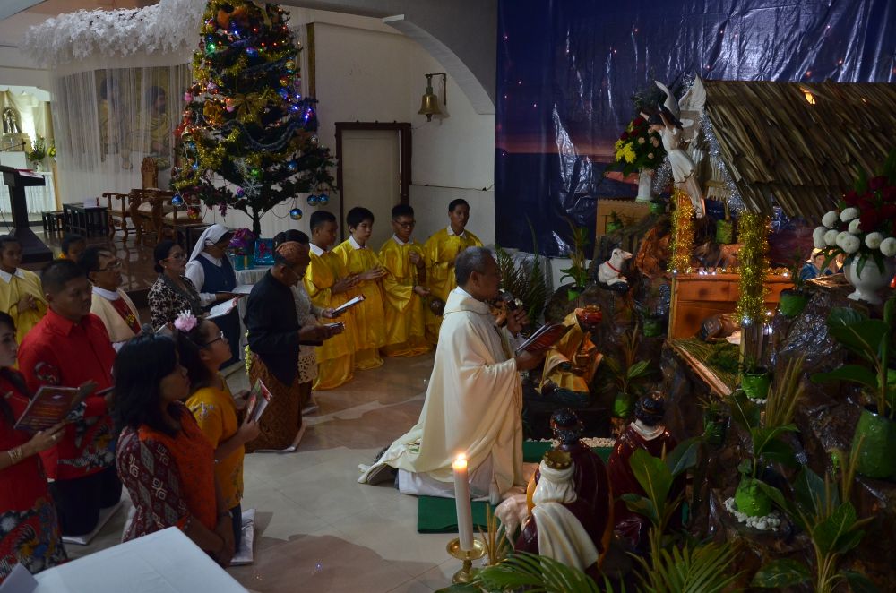 Maknai Natal Dengan Kedamaian, Ribuan Jemaat Penuhi Gereja HKBP