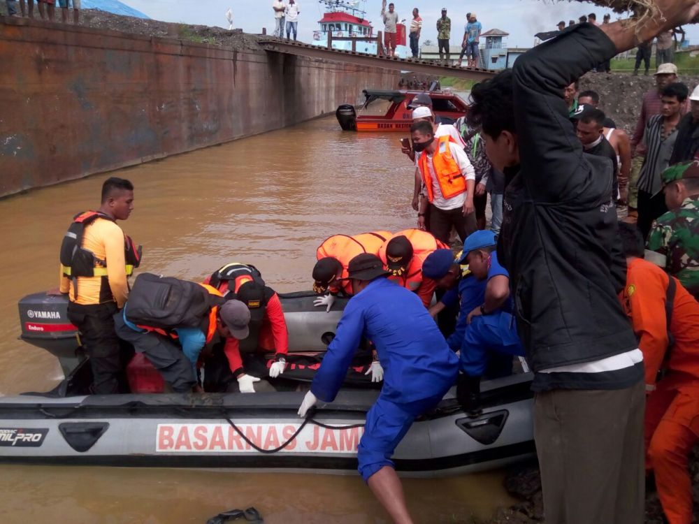 Jasad Hermansyah Mengapung, Dua Hari Tenggelam di Sungai Batanghari