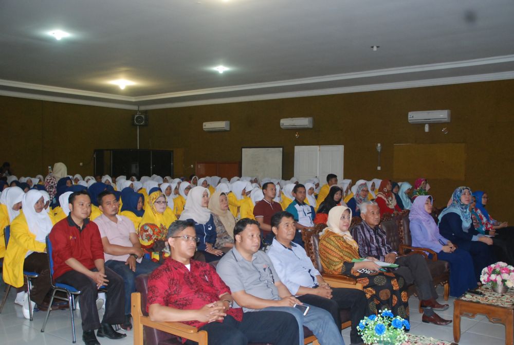 Filius Chandra Launching Smarphon Merek STIKBA