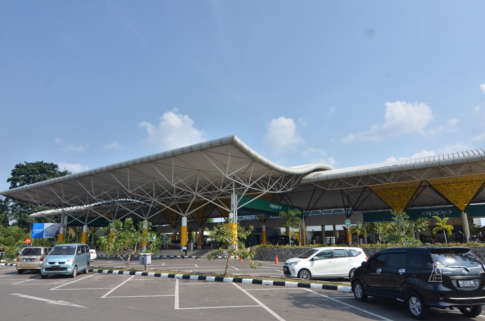 Bandara Sumbang PAD dari Retibusi