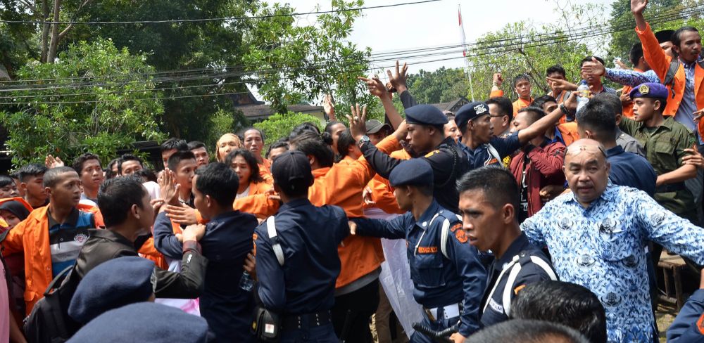 Menanggapi Polemik Parkir Una, Elviana: Kebijakan Tak Masuk Akal