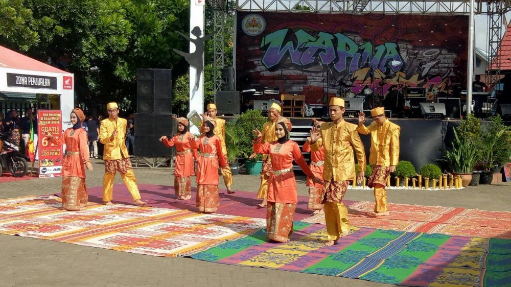 Pensi SMAN 1 Jambi Berlangsung Semarak, Fasilitasi Kreatifitas Seni Siswa