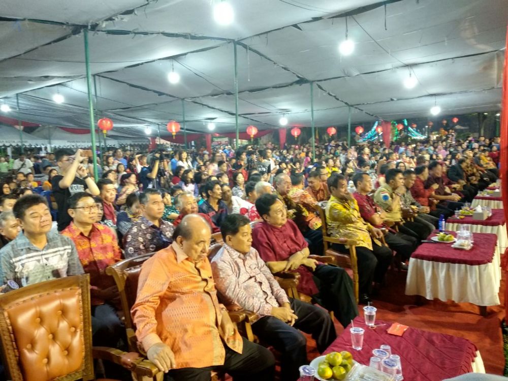 Fasha Menolak Duduk Di Barisan Depan, Hadiri Cap Go Meh di Balai Kota