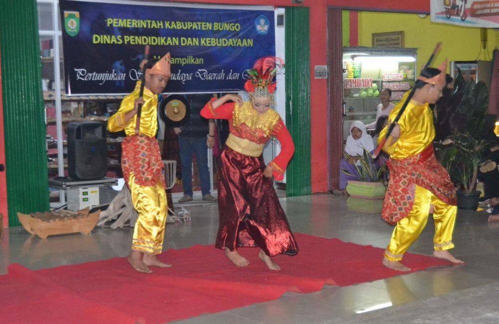 Halaman Dekranasda Bungo, Setiap Malam Minggu Digelar Pentas Seni