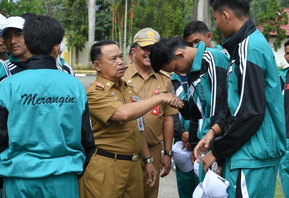 Sekda Merangin Lepas 72 Atlit Pelajar