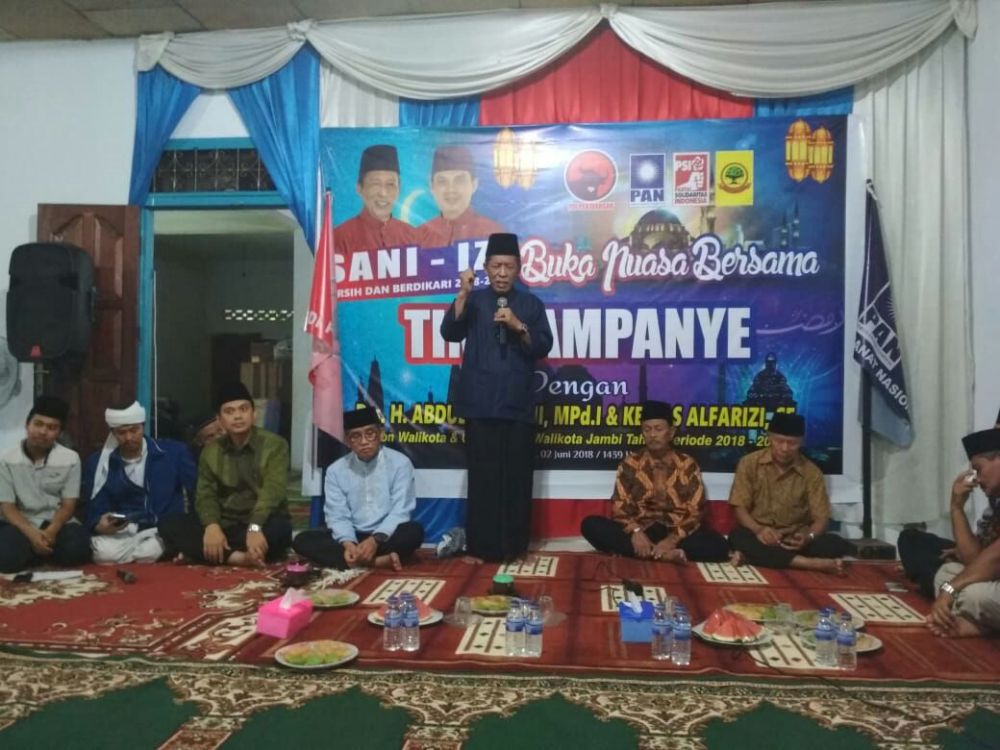 Sani-Izi Bukber Bersama Tim Kampanye