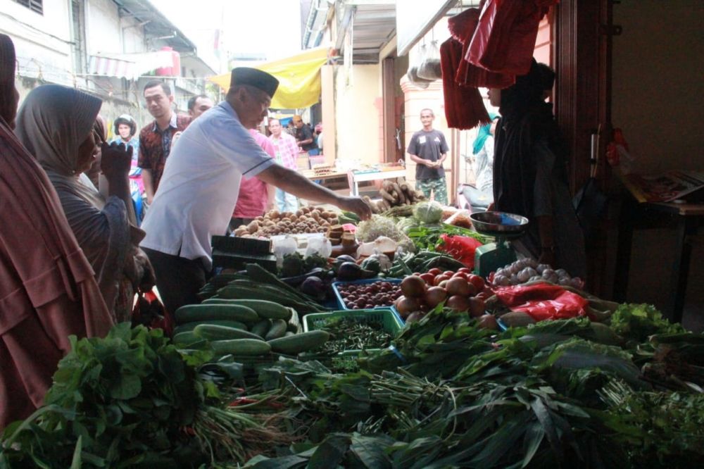 Fasha Blusukan di Pasar Talang Banjar