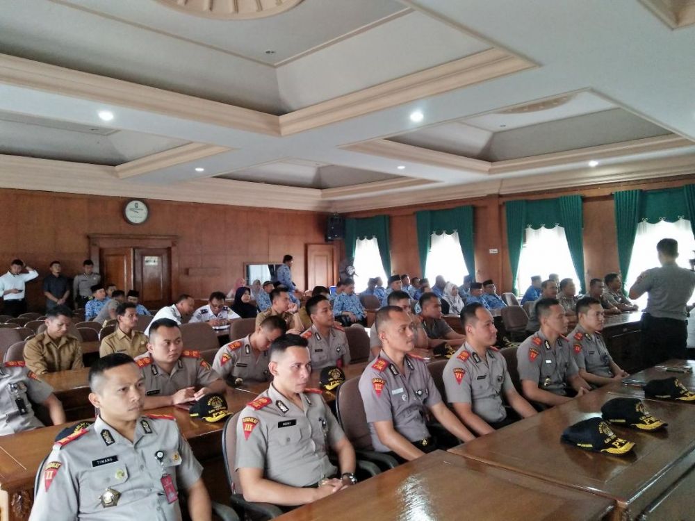 12 Mahasiswa PTIK Teliti Persoalan Tonase