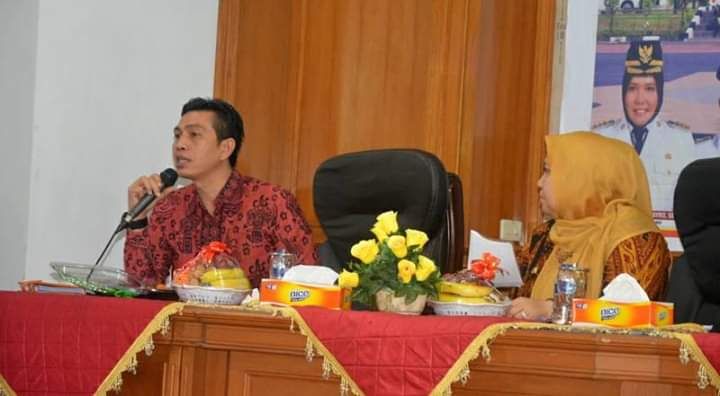 Bupati Masnah Pimpin Rapat Evaluasi APBD Triwulan I