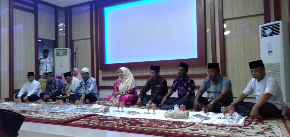 Bupati Bukber Bersama Kepsek Se-Kabupaten Muarojambi