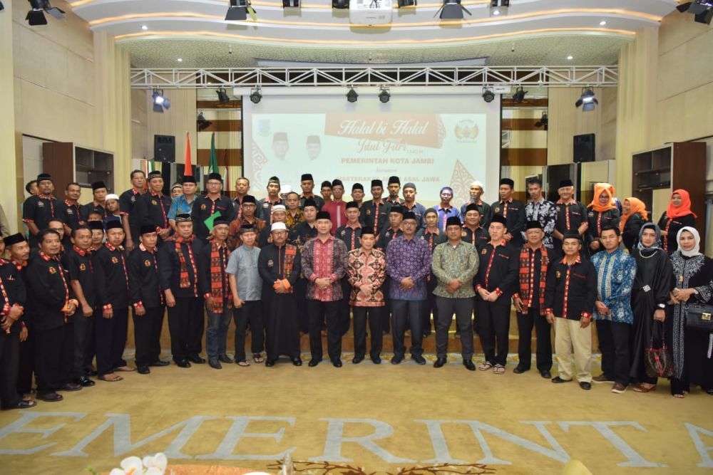 Perkuat Silaturrahmi, Wali Kota Syarif Fasha Gelar Halal bi Halal Bersama Masyarakat Jambi Asal Jawa
