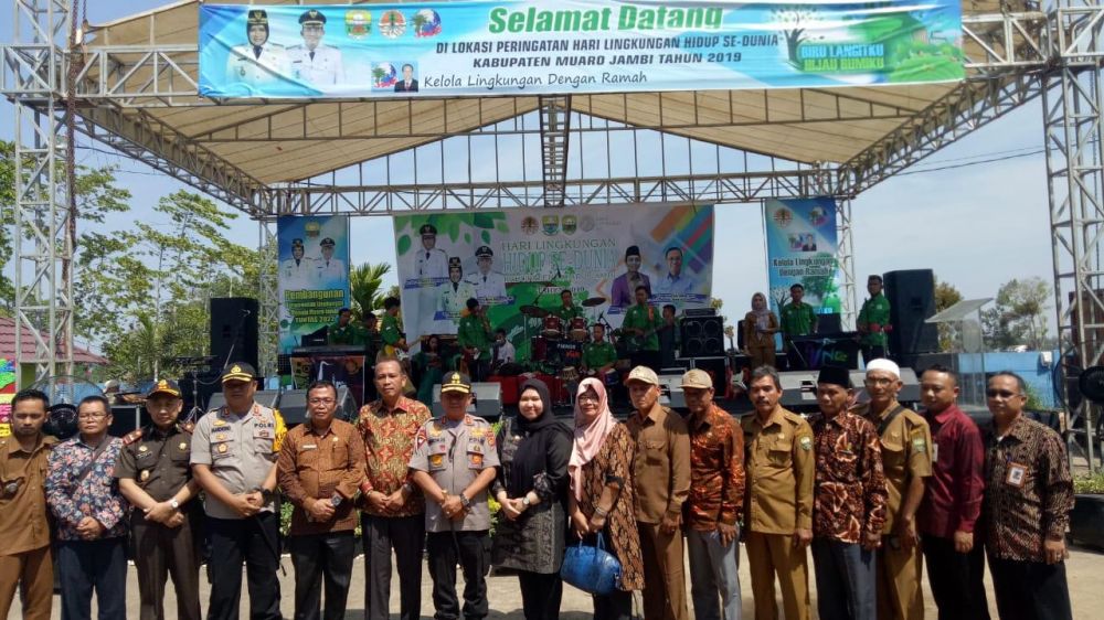 Bupati Masnah dan Kapolda Hadiri Hari LH