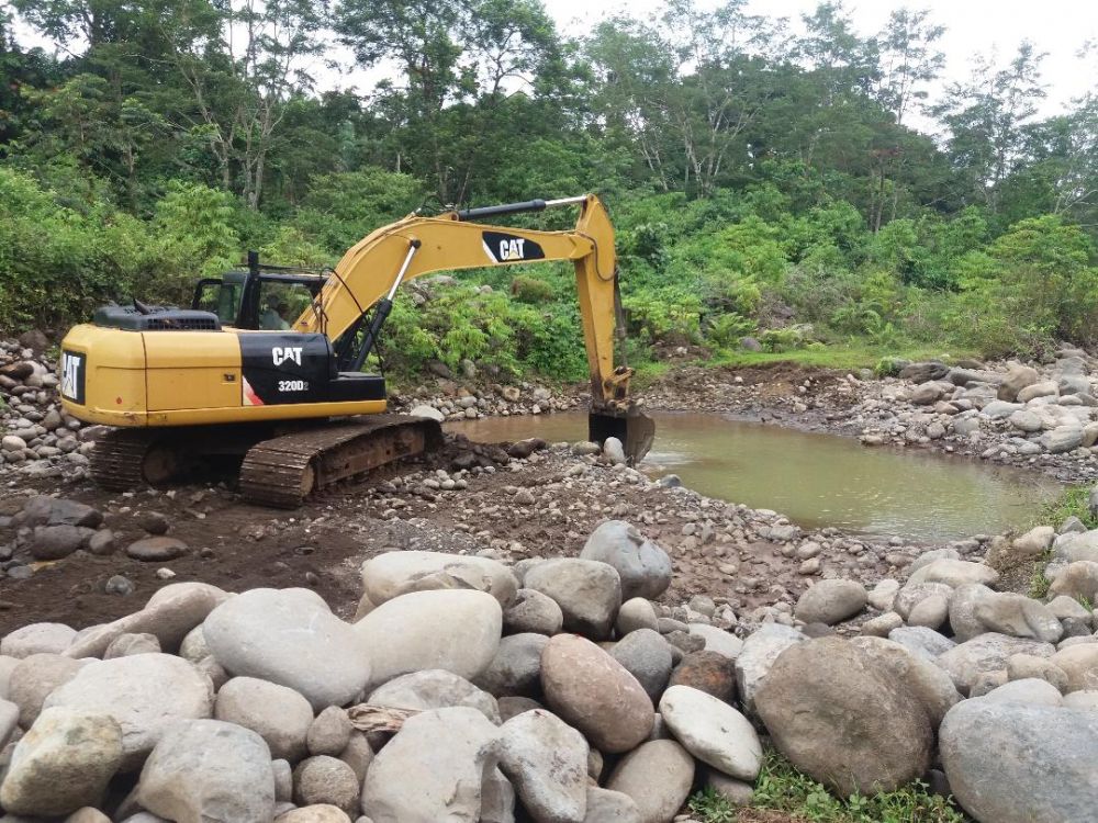 Galian C TKA Rusak Sungai Batang Tebo