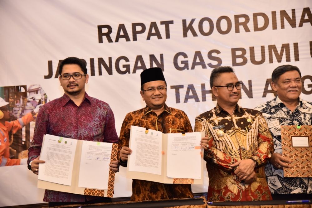 Wakil Walikota Maulana Tandatangani MoU Penambahan Jaringan Gas untuk Kota Jambi