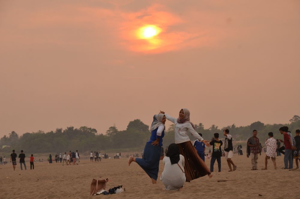 Nikmati Pantai Pasir Saat Kemarau