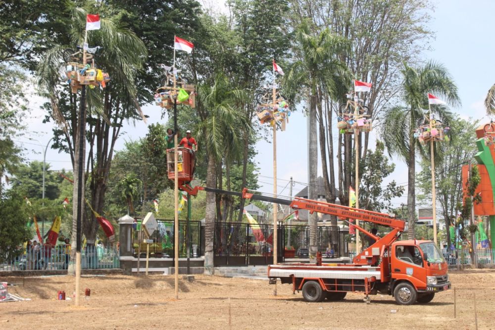 Mau Dapat Motor, Yuk.! Ikuti Semarak Merah Putih di Lapangan Kantor Wali Kota