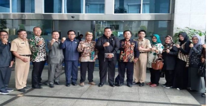 Honorer K2 Desak Syarat Batas Usia Diganti Masa Pengabdian