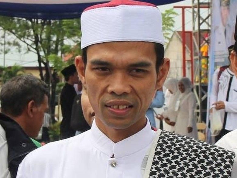 Heboh Soal Perceraian, UAS Tetap Berdakwah