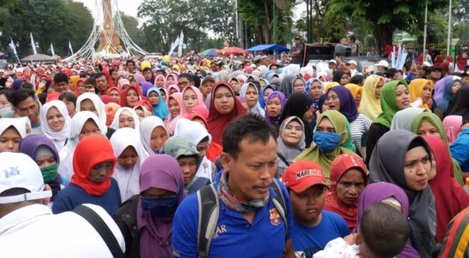 Fun Walk, Ribuan Masyarakat Hadiri Gebyar HUT PKH 2019