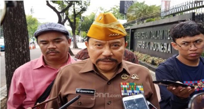 Hendropriyono Minta Menhan Prabowo Bantu Panglima TNI, Jangan Diam