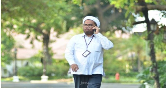 Serangan Balik Pihak Istana Tanggapi Omongan Kurnia Ramadhana ICW