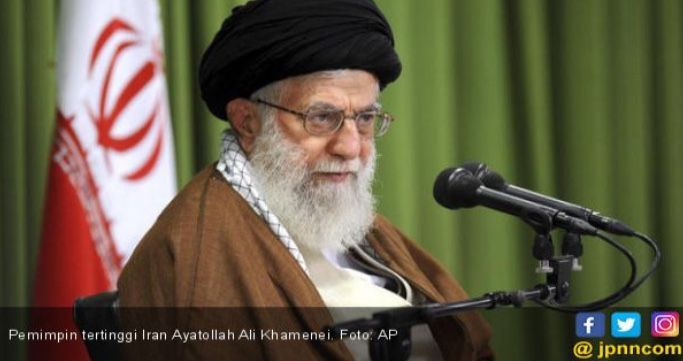 Gegara Rudal Nyasar, Warga Iran Berbalik Serang Ayatollah Khamenei