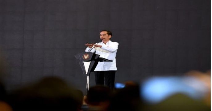 Sapa Sandiaga Uno, Jokowi: Hati-hati 2024