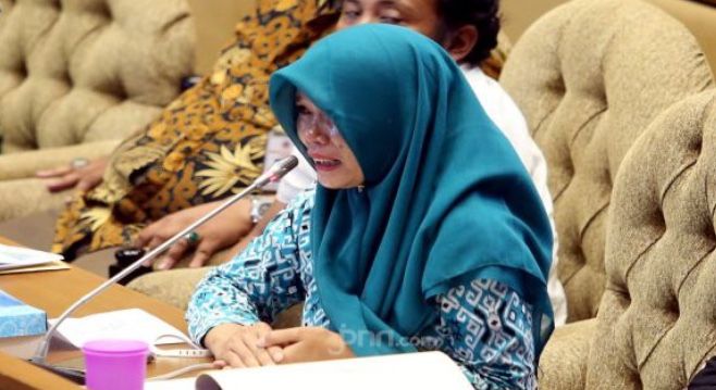 Honorer K2 yang Masuk Database Karena Kongkalikong? Bu Titi Bilang Begini