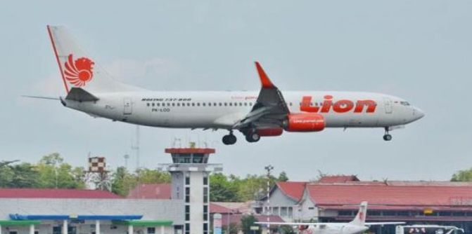 Pintu Belakang Bermasalah, Lion Air JT-385 Batal Terbang