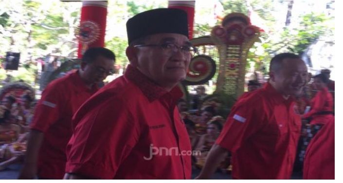 Reaksi Ruhut Sitompul Soal Pernyataan Pramono Anung yang Larang Jokowi ke Kediri