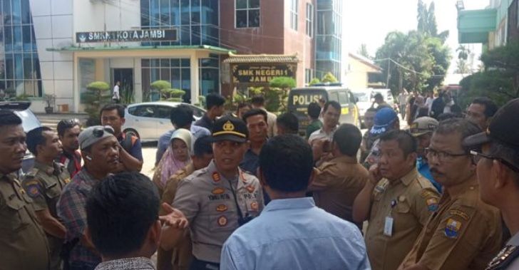 Dengan Kawalan Polisi, Siswa SMKN 1 Kota Jambi Dipulangkan