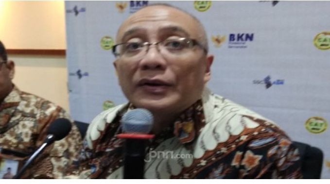 Kepala BKN Pesimistis Masalah Honorer K2 Tuntas 2023