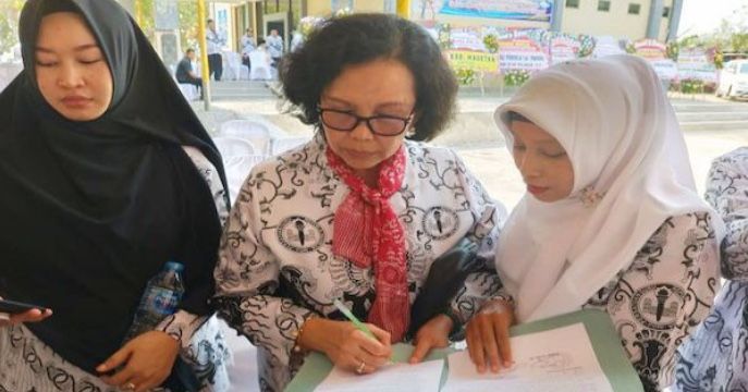 Bu Guru Nurul Minta Pemerintah Jangan Hanya Fokus ke Honorer K2