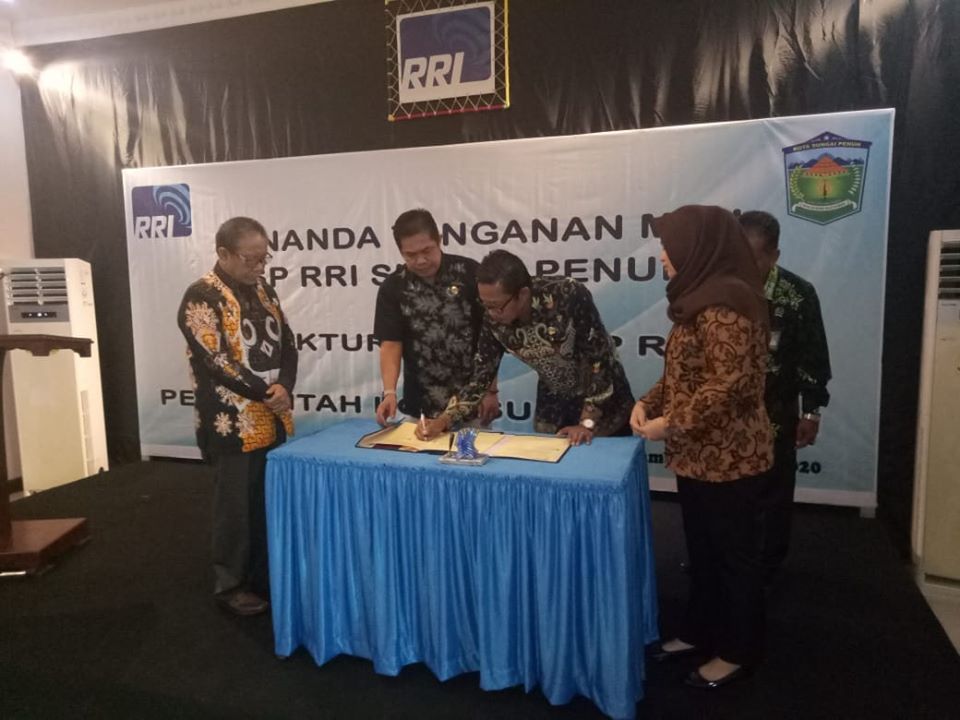 Pemkot - RRI Tandatangani MoU Hibah Tanah  Sekda Munasri : Pemkot Support RRI Sungai Penuh.