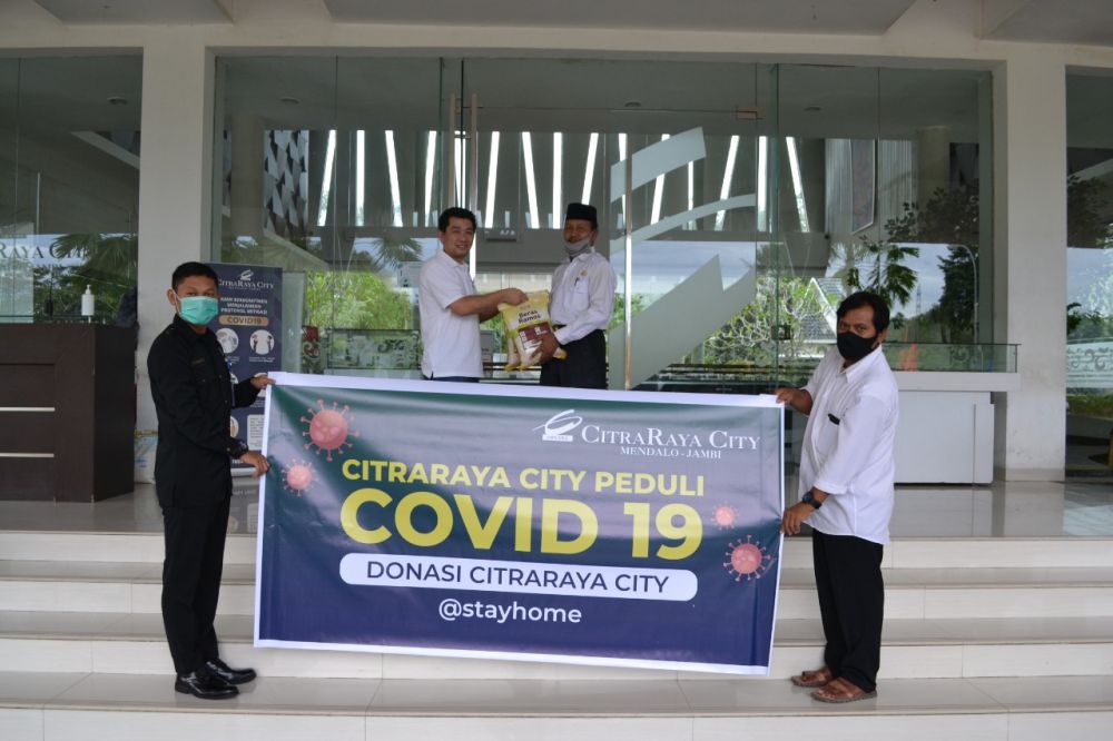 CitraRaya City Berikan Bantuan Kepada Warga