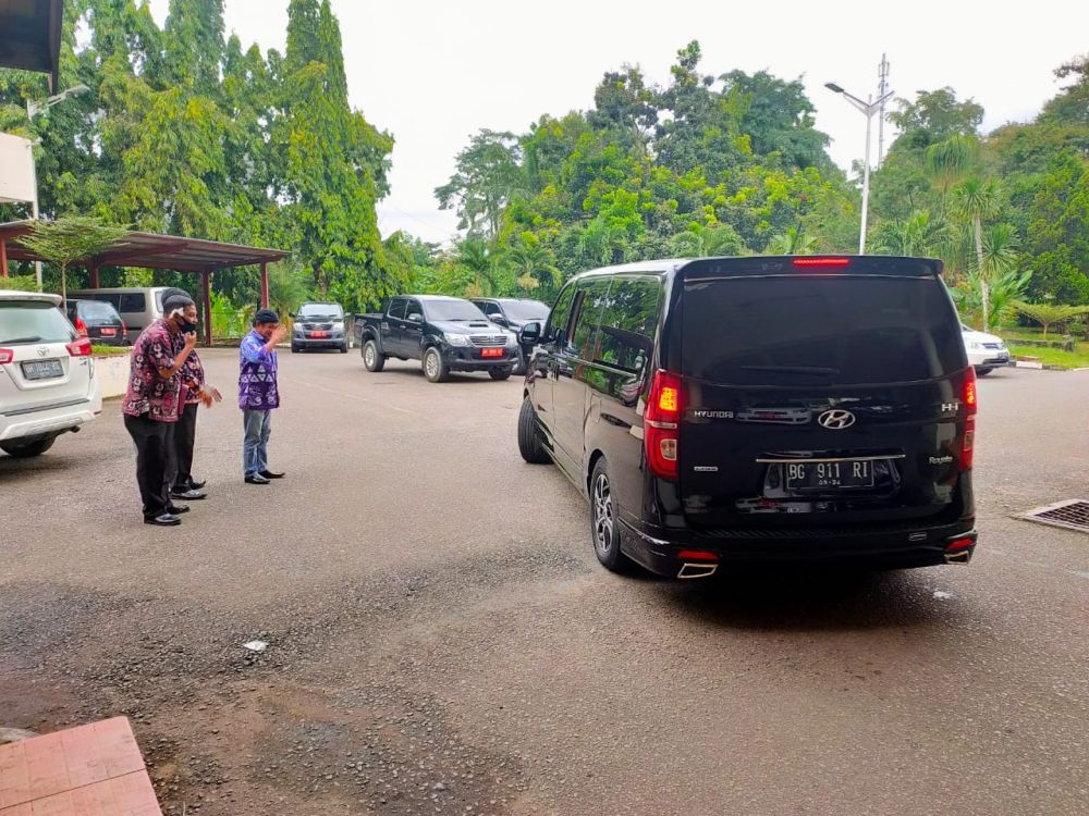 Keponakan Megawati Ini sambangi Biro Aset di Kantor Gubernur Jambi, Ada Apa Ya ?