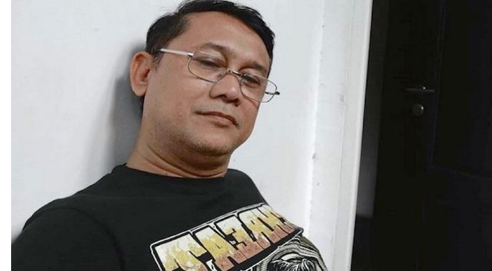 Denny Siregar Merespons Pembakaran Foto Habib Rizieq, Ada yang Langsung Panas