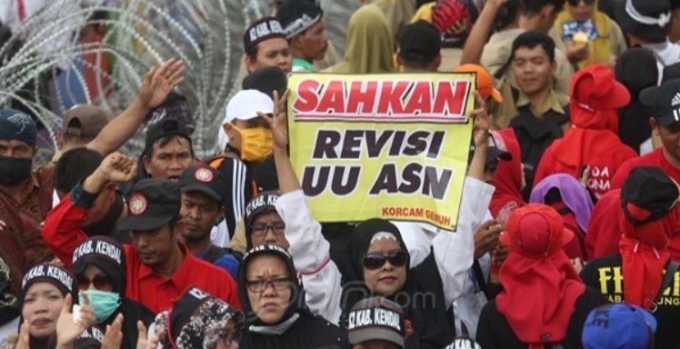 Susi Maryani Tegaskan Perjuangan Honorer Adalah PNS bukan PPPK