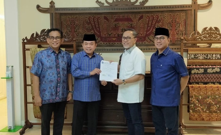 BREAKING NEWS! PAN Resmi Dukung Duet Haris-Sani di Pilgub Jambi