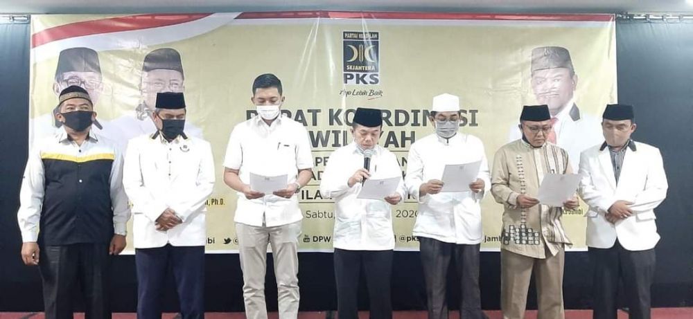 PKS Serahkan SK B1. KWK, Rudi : Ini Syarat Mendaftar