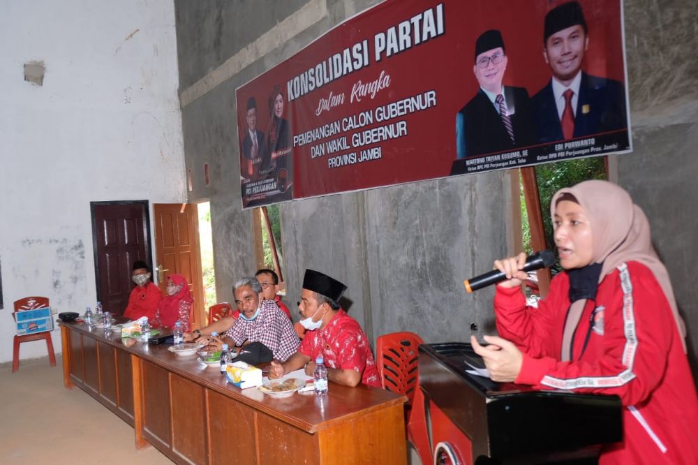 Dihadapan Kader PDIP Tebo, Ratu Sebut Hasil Surveinya Bersama CE Paling Tinggi