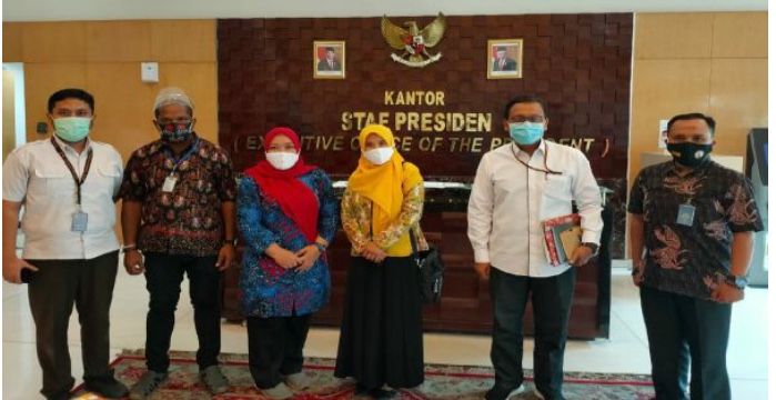 Bawa Kabar Baik dari Istana, Titi Honorer K2 Makin Semangat 