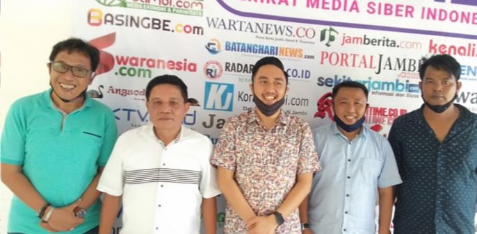 Bangun Sinergi Dengan Media, Fikar-Yos Kunjungi Sekretariat SMSI Provinsi Jambi