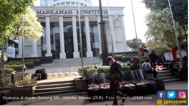 Istri Beradegan Panas Ramai-ramai, Direkam Suami, Menggugat ke MK