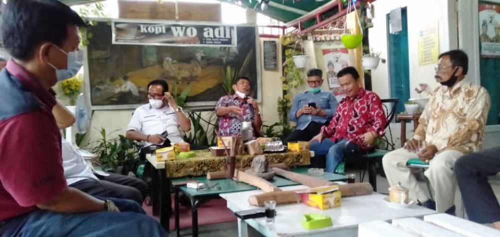 Mampir di Warung Kopi, Syafril Nursal Sudah Ditunggu Kuam Millenial