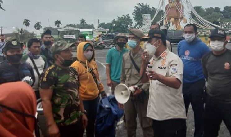 Kerap Timbulkan Kerumunan, PKL di Tugu Keris Siginjai Ditata